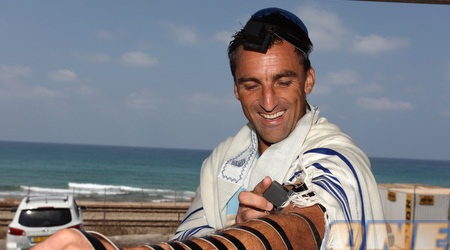 קאלה. מתוודה ליהדותו (עמית מצפה)